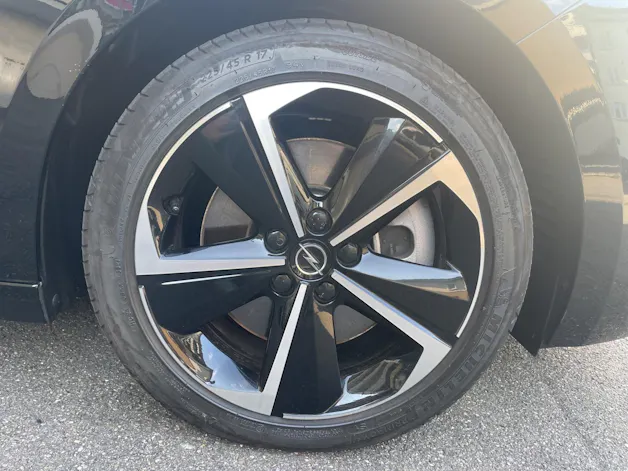 Opel Astra Sports Tourer 1.6 T PHEV 180 Swiss