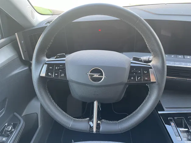 Opel Astra Sports Tourer 1.6 T PHEV 180 Swiss