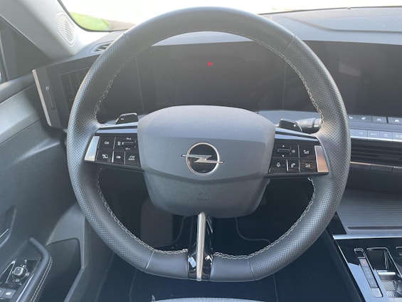 Vehicle image 6 Vehicle image 6