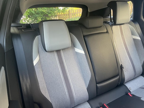 Vehicle image 11 Vehicle image 11