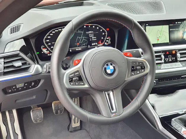 BMW M4 Coupé ** HANDSCHALTUNG **