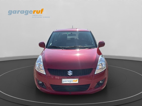 First vehicle image