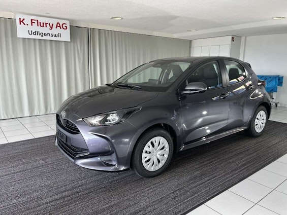 First vehicle image First vehicle image