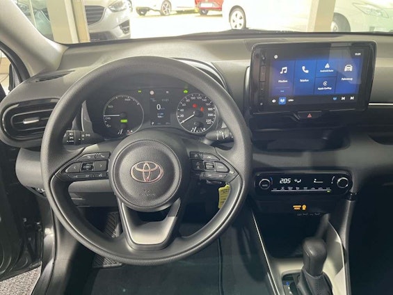 Vehicle image 8 Vehicle image 8