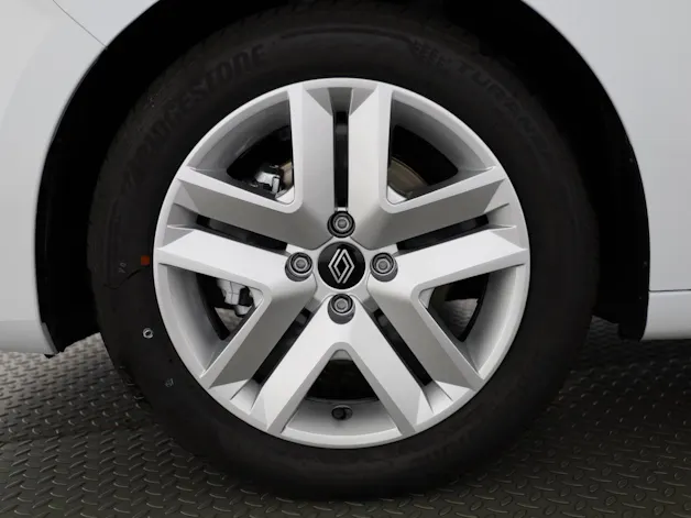 Renault Clio 1.6 E-Tech evolution