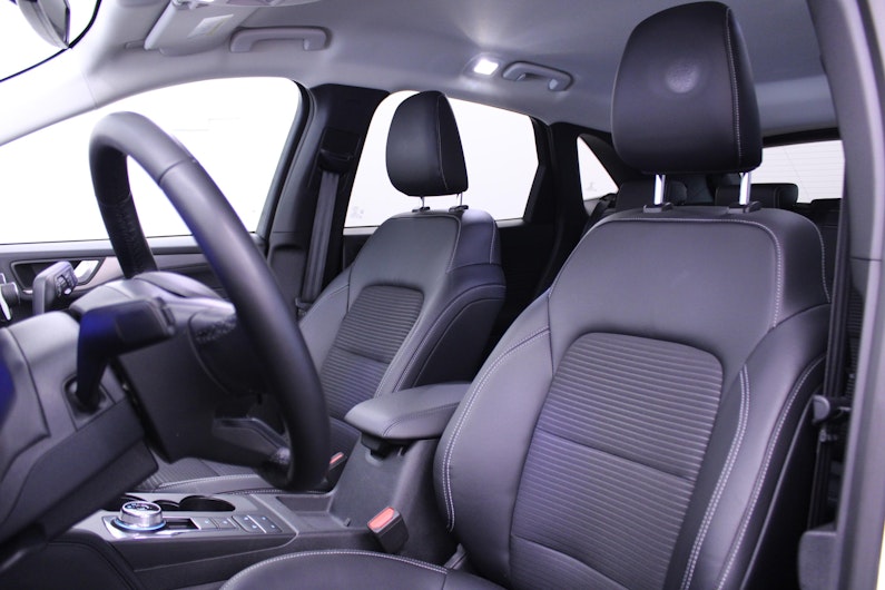 Vehicle image FORD KUGA