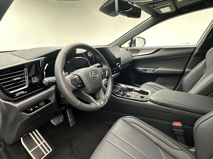 Vehicle image LEXUS NX