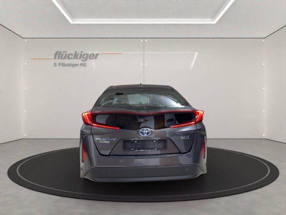 Vehicle image 5 Vehicle image 5