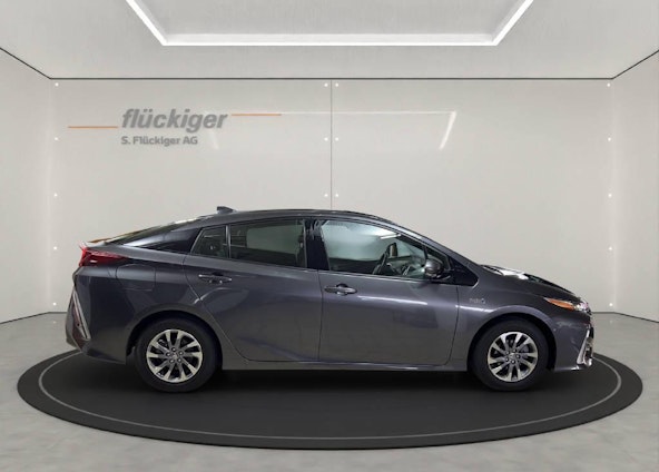 Vehicle image 3 Vehicle image 3