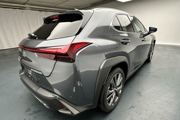 Vehicle image 4 Vehicle image 4