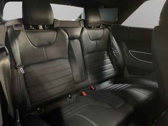 Vehicle image 9 Vehicle image 9