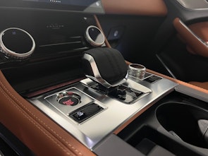 Vehicle image JAGUAR F-Pace 2.0 P400e R-Dynamic HSE AWD