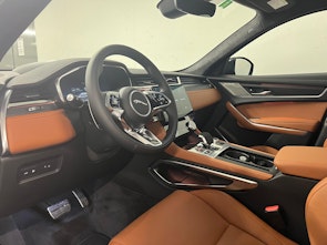 Vehicle image JAGUAR F-Pace 2.0 P400e R-Dynamic HSE AWD