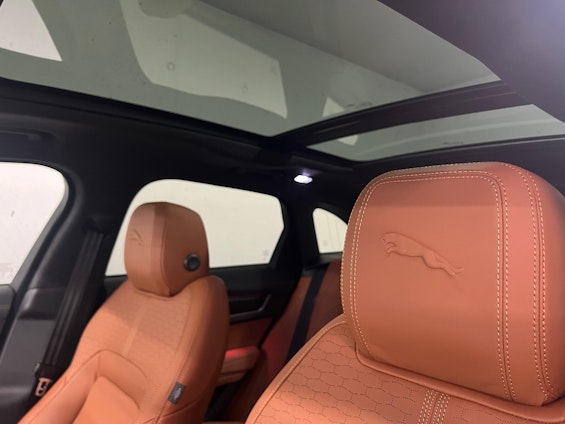 Vehicle image 10 Vehicle image 10