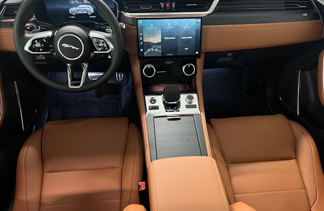 Vehicle image 8 Vehicle image 8