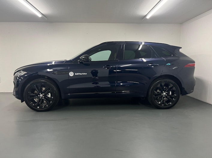 Vehicle image JAGUAR F-PACE