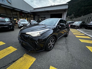 Vehicle image TOYOTA C-HR