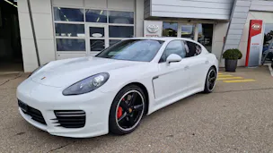 Porsche Panamera 4.8 V8 GTS PDK