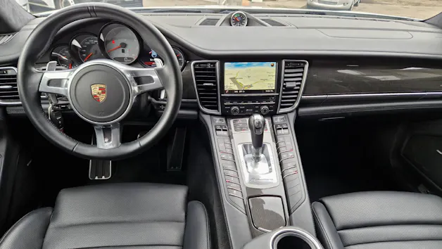 Porsche Panamera 4.8 V8 GTS PDK