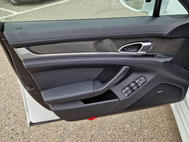 Porsche Panamera 4.8 V8 GTS PDK