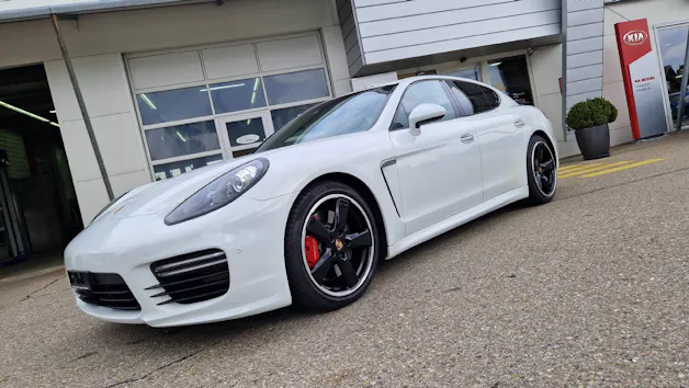 Porsche Panamera 4.8 V8 GTS PDK