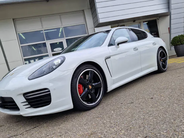 Porsche Panamera 4.8 V8 GTS PDK