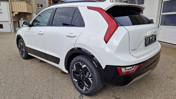 Vehicle image 10 Vehicle image 10