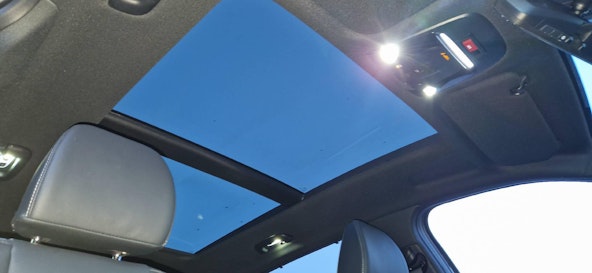 Vehicle image 14 Vehicle image 14