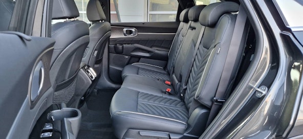 Vehicle image 9 Vehicle image 9