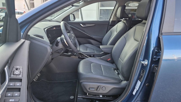 Vehicle image 3 Vehicle image 3