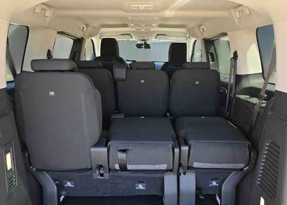 Vehicle image 13 Vehicle image 13