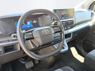 Toyota PROACE Verso L1 2.0 D Trend