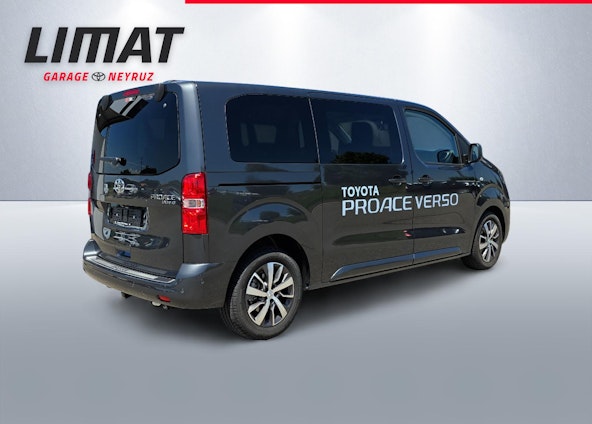 Vehicle image 4 Vehicle image 4