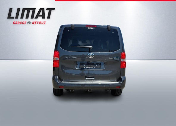 Vehicle image 3 Vehicle image 3