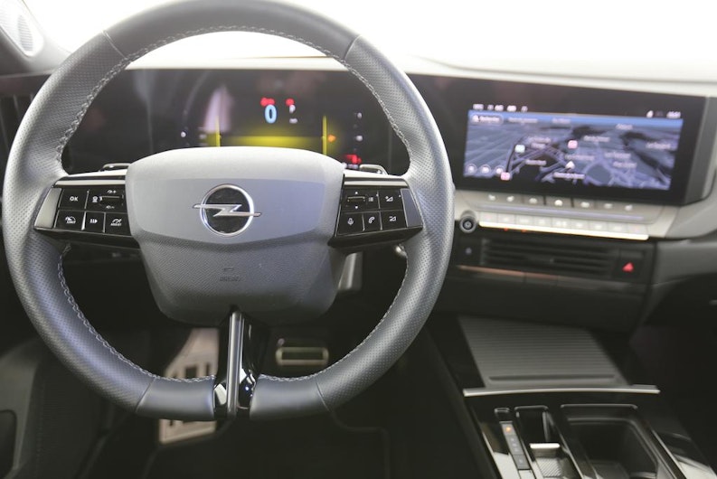 Vehicle image OPEL ASTRA