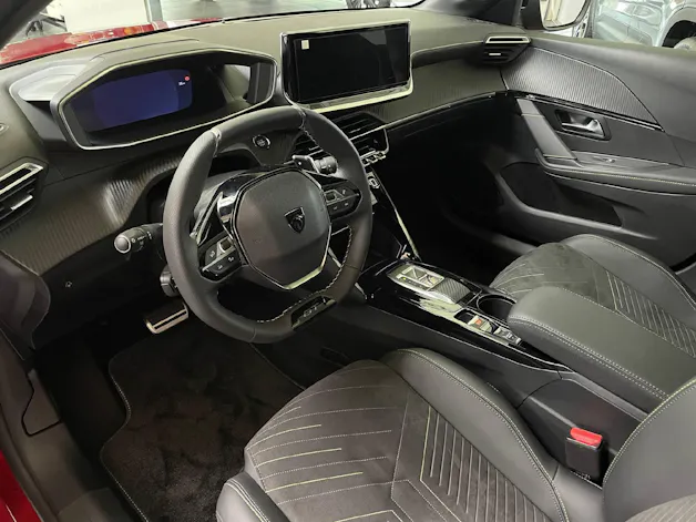 Peugeot 208 1.2 Hybrid 136 GT