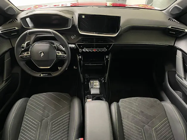 Peugeot 208 1.2 Hybrid 136 GT