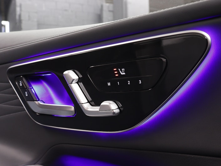 Vehicle image MERCEDES-BENZ GLC 200