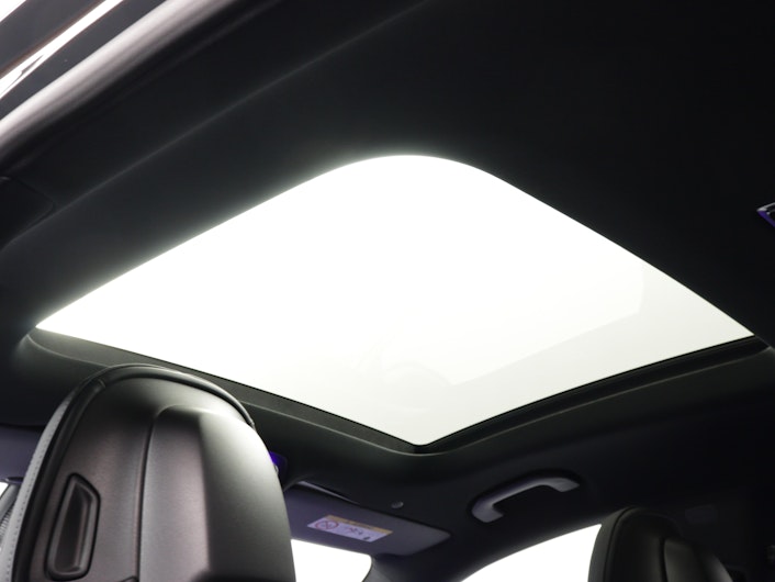 Vehicle image MERCEDES-BENZ GLC 200