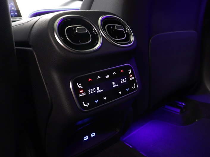 Vehicle image MERCEDES-BENZ GLC 200