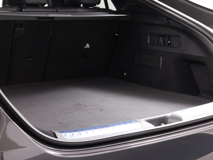 Vehicle image MERCEDES-BENZ GLC 200