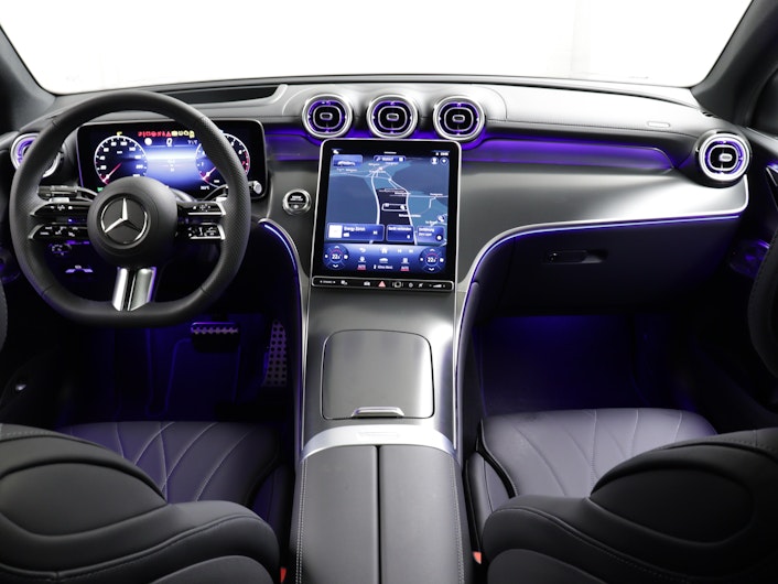 Vehicle image MERCEDES-BENZ GLC 200