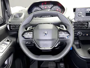 Peugeot Partner Kaw. 1000 Long vertiefte Kabine 130 Pro