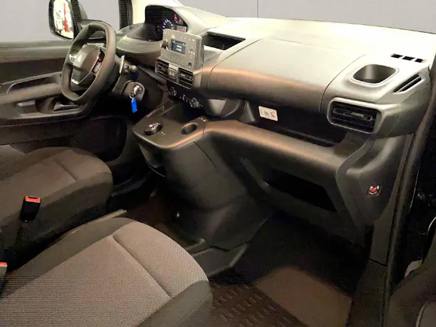 Peugeot Partner Kaw. 1000 Long vertiefte Kabine 130 Pro