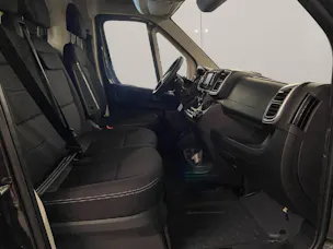 Peugeot Boxer Kaw. 333 L2H2 2.2 BlueHDi 120