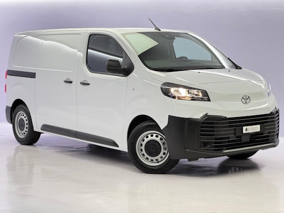 First vehicle image