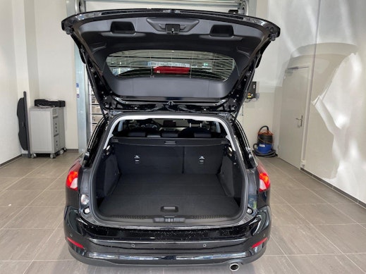 FORD Focus Station Wagon 1.0i EcoB Hybrid 125 Cool & Connect 3