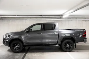 Toyota Hilux Double Cab.-Pick-up 2.8 D-4D 204 Invincible MHEV