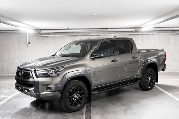 Toyota Hilux Double Cab.-Pick-up 2.8 D-4D 204 Invincible MHEV