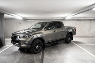 Vehicle image TOYOTA Hilux Double Cab.-Pick-up 2.8 D-4D 204 Invincible MHEV
